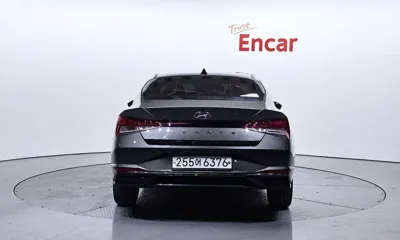 Hyundai Avante 2021, 107915 км, за 9051.24 USD