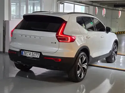 Volvo XC40 2026, 413 км, за 28277.96 USD