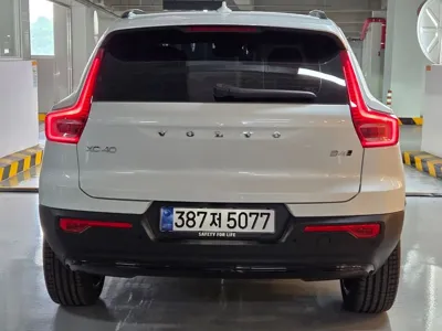 Volvo XC40 2026, 413 км, за 28277.96 USD