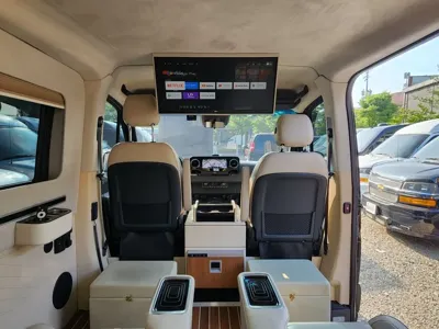 Mercedes-Benz Sprinter 2022, 141310 км, за 40035.45 USD - фото 7