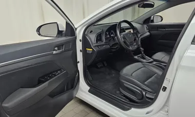 Hyundai Avante 2017, 85632 км, за 5980.63 USD - фото 10