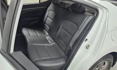 Hyundai Avante 2017, 85632 км, за 5980.63 USD - фото 17