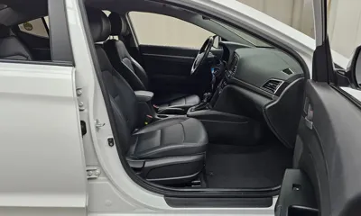 Hyundai Avante 2017, 85632 км, за 5980.63 USD - фото 26