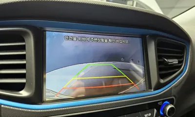 Hyundai Ioniq 2019, 45316 км, за 8196.73 USD - фото 16