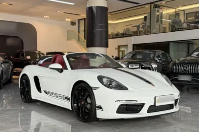 Porsche 718 2023, 12800 км, за 77588 USD