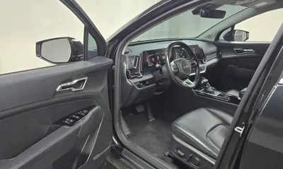 Kia Sportage 2023, 66276 км, за 14205.48 USD - фото 10