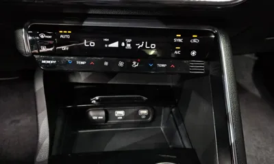 Kia K5 2022, 64383 км, за 24451.88 USD - фото 17