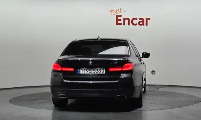 BMW 5-Series 2023, 37481 км, за 22266.27 USD
