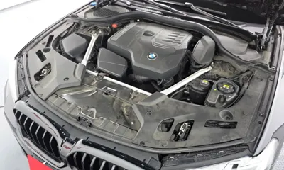 BMW 5-Series 2023, 37481 км, за 22266.27 USD - фото 6