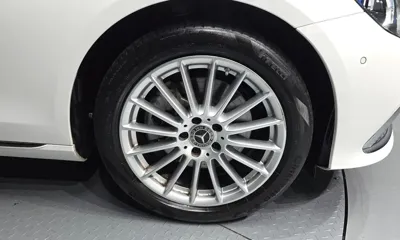 Mercedes-Benz E-Class 2023, 51733 км, за 25994.49 USD - фото 21