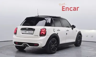 MINI Cooper 2019, 36695 км, за 11920.52 USD