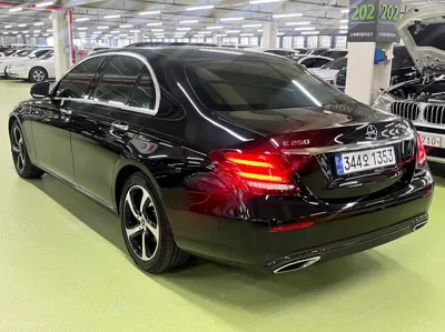 Mercedes-Benz E-Class 2020, 105446 км, за 14572.67 USD - фото 6