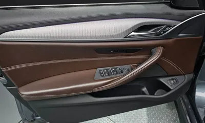 BMW 5-Series 2019, 108942 км, за 17592.23 USD - фото 24