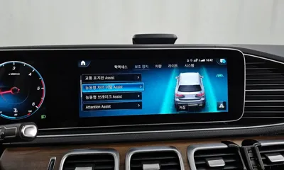 Mercedes-Benz GLS-Class 2021, 128877 км, за 42000.37 USD - фото 16