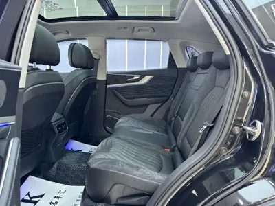 Hongqi Hongqi HS5 2021, 45000 км, за 10859.12 USD - фото 6