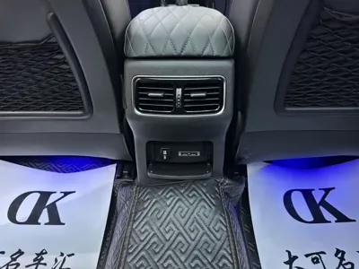 Hongqi Hongqi HS5 2021, 45000 км, за 10859.12 USD - фото 16