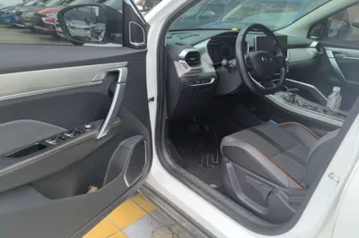 Geely Auto Coolray 2023, 23100 км, за 10013 USD - фото 18