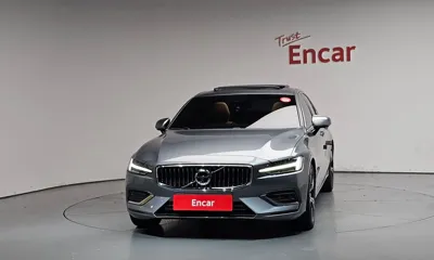 Volvo S60 2020, 62949 км, за 15557.31 USD