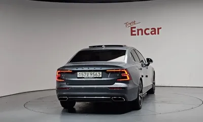 Volvo S60 2020, 62949 км, за 15557.31 USD