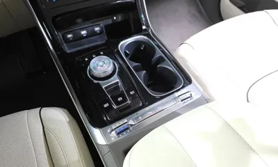Kia Canival 2023, 36874 км, за 27887.92 USD - фото 9