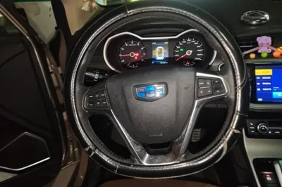 Geely Auto Emgrand GS 2017, 72400 км, за 4376 USD - фото 10