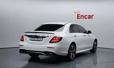 Mercedes-Benz E-Class 2019, 49328 км, за 17986.08 USD