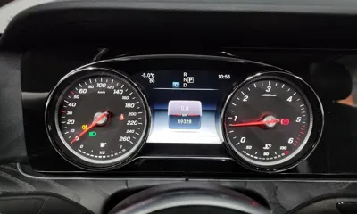 Mercedes-Benz E-Class 2019, 49328 км, за 17986.08 USD - фото 8