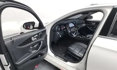 Mercedes-Benz E-Class 2019, 49328 км, за 17986.08 USD - фото 10