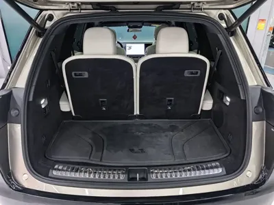 Li Auto Li L8 2024, 30000 км, за 34597.97 USD