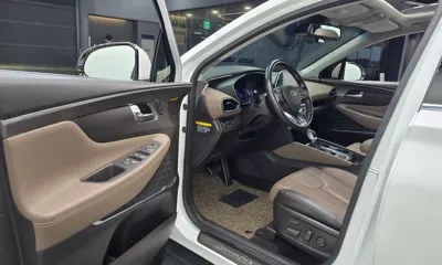 Hyundai Santafe 2020, 67712 км, за 15823.4 USD - фото 10