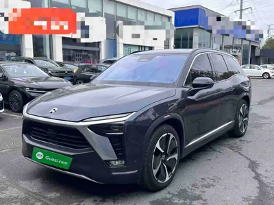 Nio ES8 · 2020 год