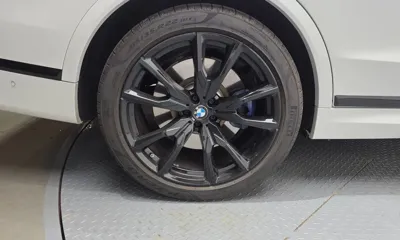 BMW X7 2024, 21243 км, за 81901.17 USD
