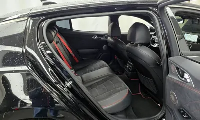 Kia Stinger 2023, 116202 км, за 16601.02 USD - фото 12