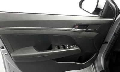 Hyundai Avante 2020, 48635 км, за 6630.69 USD - фото 24