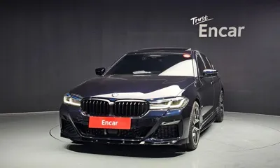 BMW 5-Series 2023, 43895 км, за 29641.71 USD