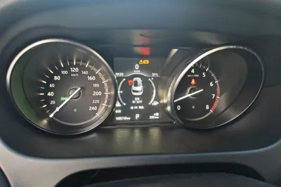 Land Rover Discovery Sport 2017, 106199 км, за 9809 USD - фото 11