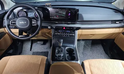 Kia Canival 2023, 13337 км, за 18046.02 USD - фото 7
