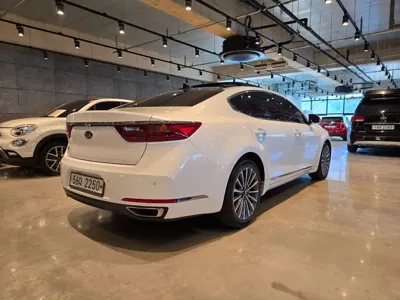 Kia K7 2017, 144531 км, за 6514.66 USD
