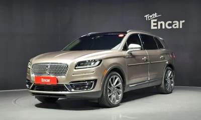 Lincoln Nautilus · 2020 год