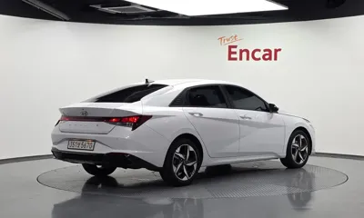 Hyundai Avante 2023, 77632 км, за 10569.81 USD