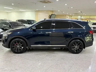 Kia Sorento 2018, 131387 км, за 10305.89 USD