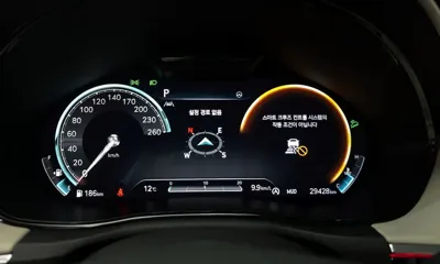 Genesis GV70 2023, 29428 км, за 31252.06 USD - фото 8