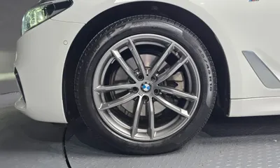 BMW 5-Series 2020, 15857 км, за 25702.01 USD