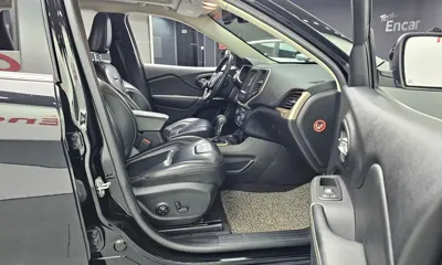 Jeep Cherokee 2017, 61625 км, за 6279.75 USD - фото 11