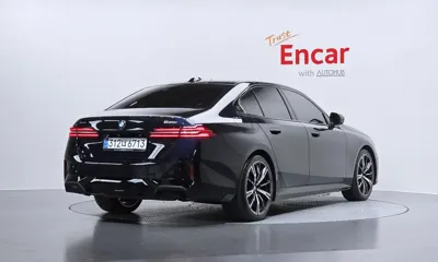 BMW 5-Series 2026, 8333 км, за 59078.38 USD