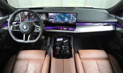 BMW 5-Series 2026, 8333 км, за 59078.38 USD - фото 7
