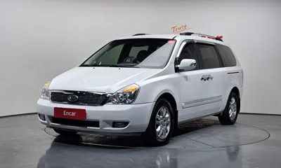 Kia Canival · 2012 год