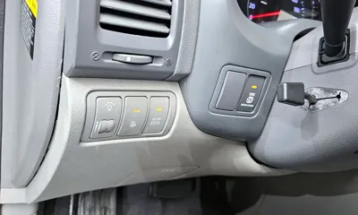 Kia Canival 2012, 132059 км, за 3216.49 USD - фото 17