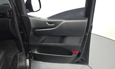 Hyundai Staria 2025, 54681 км, за 17915.32 USD - фото 25