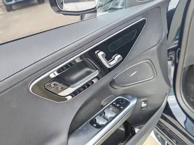 Mercedes-Benz C-Class 2022, 21000 км, за 23019.23 USD - фото 13